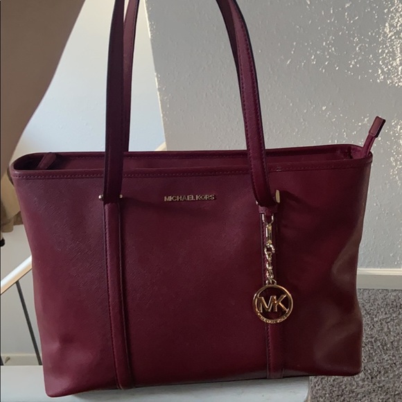 Michael Kors purse - Picture 2 of 3